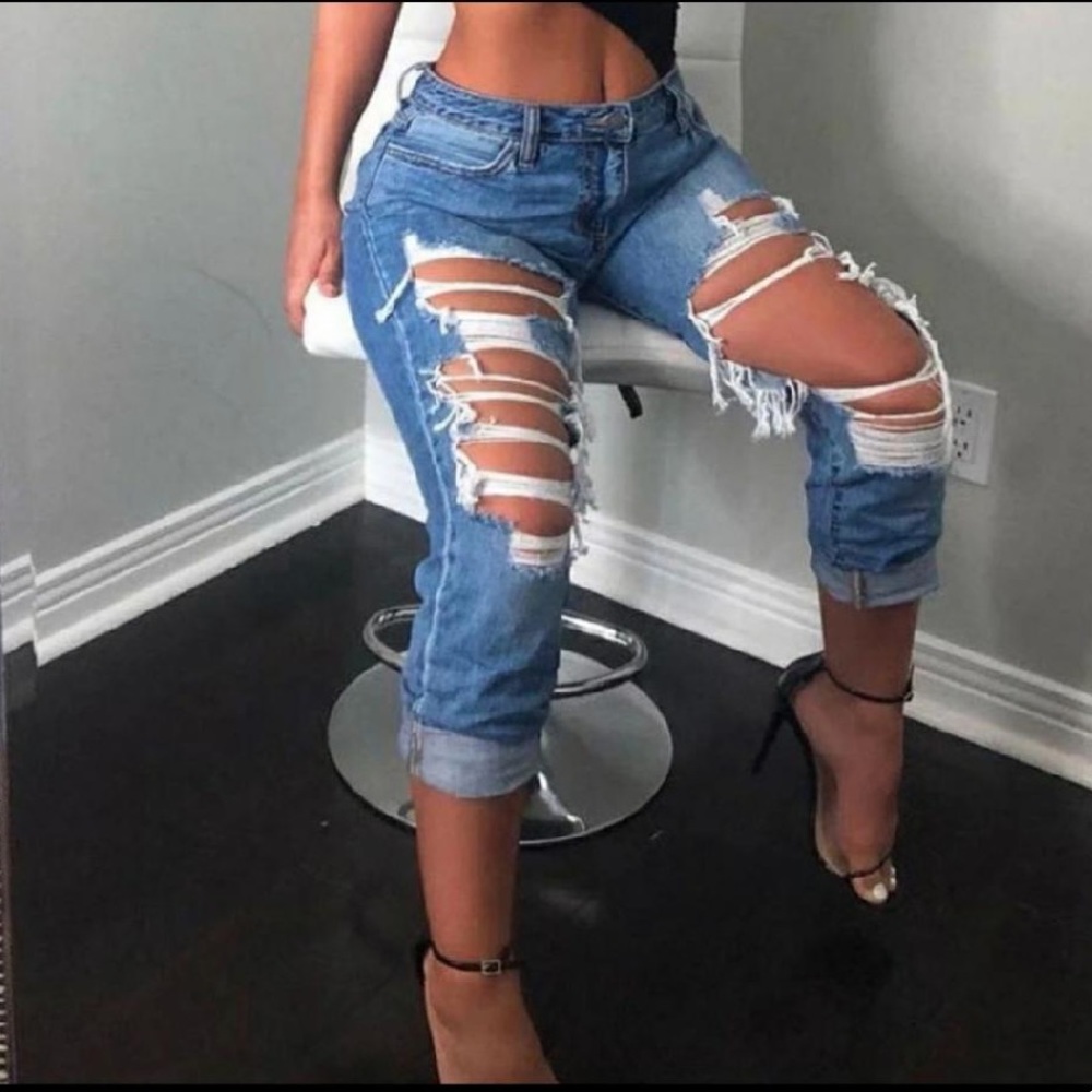 NWT Fashion Nova distressed jeans size 13